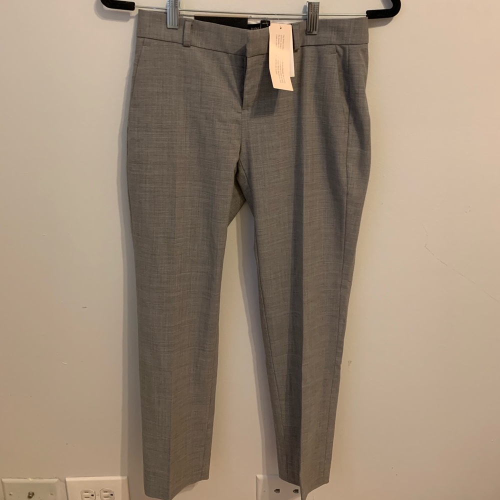 Banana Republic grey slightly cropped suit pants